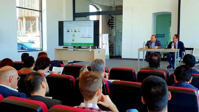 Inauguración de la jornada técnica en la biorrefinería de Puertollano.