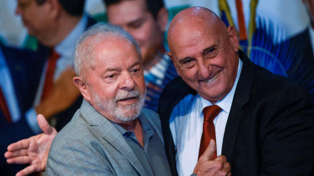 El presidente Lula da Silva y el exministro de Seguridad Institucional, Marco Edson Gonçalves Dias.