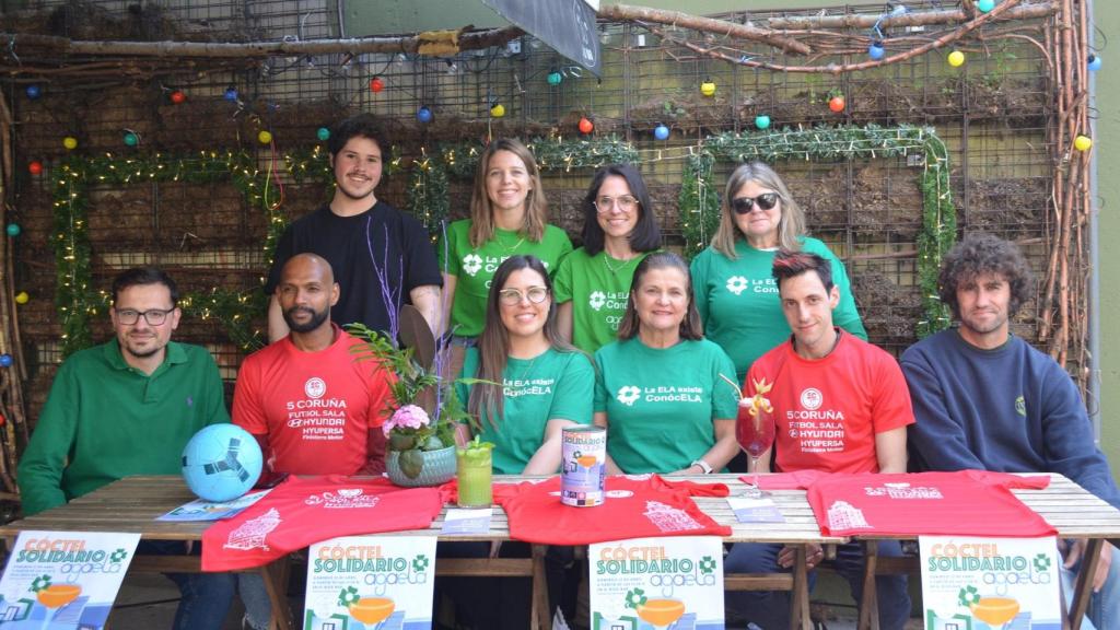 Presentación del cóctel solidario a favor de Agaela.