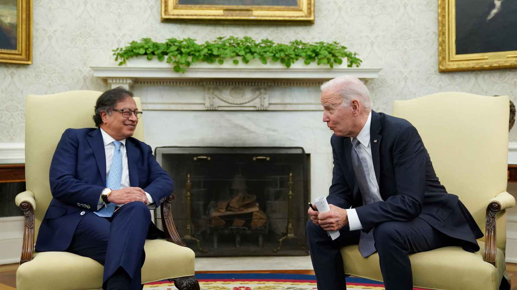 El presidente de Colombia Gustavo Petro y el presidente de Estados Unidos Joe Biden.