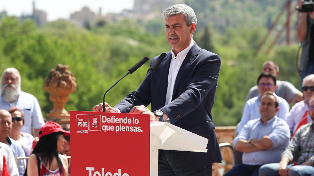 Álvaro Gutiérrez durante su intervención en el acto del PSOE.