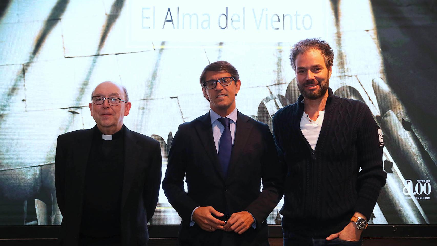 Ramón Egío, Juan de Dios Navarro y Josep Vicent, en la presentación del concierto de este viernes.
