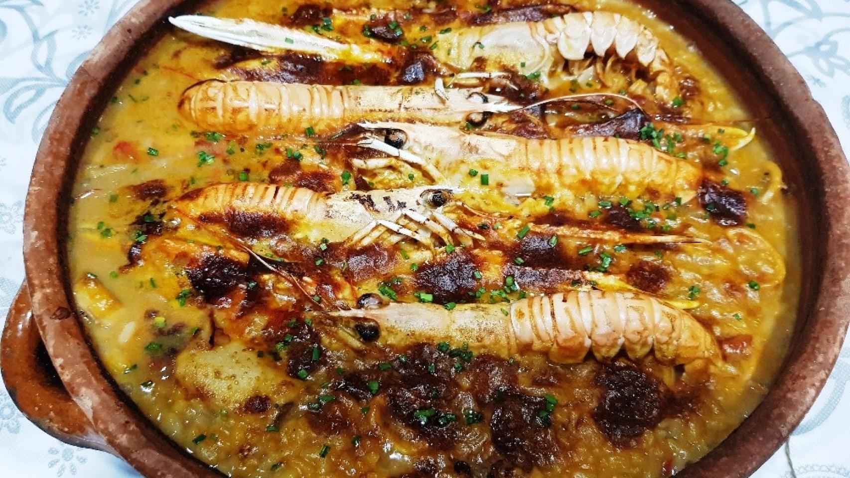 El arroz caldoso con calamares y cigalas resultó un manjar delicioso