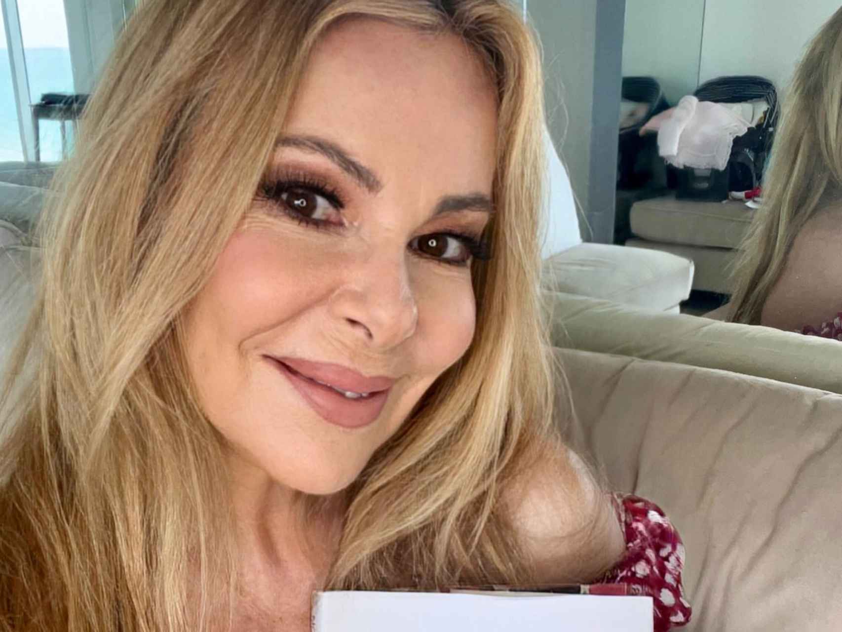 La actriz y presentadora Ana García Obregón en una imagen de sus redes sociales, tomada en Miami.