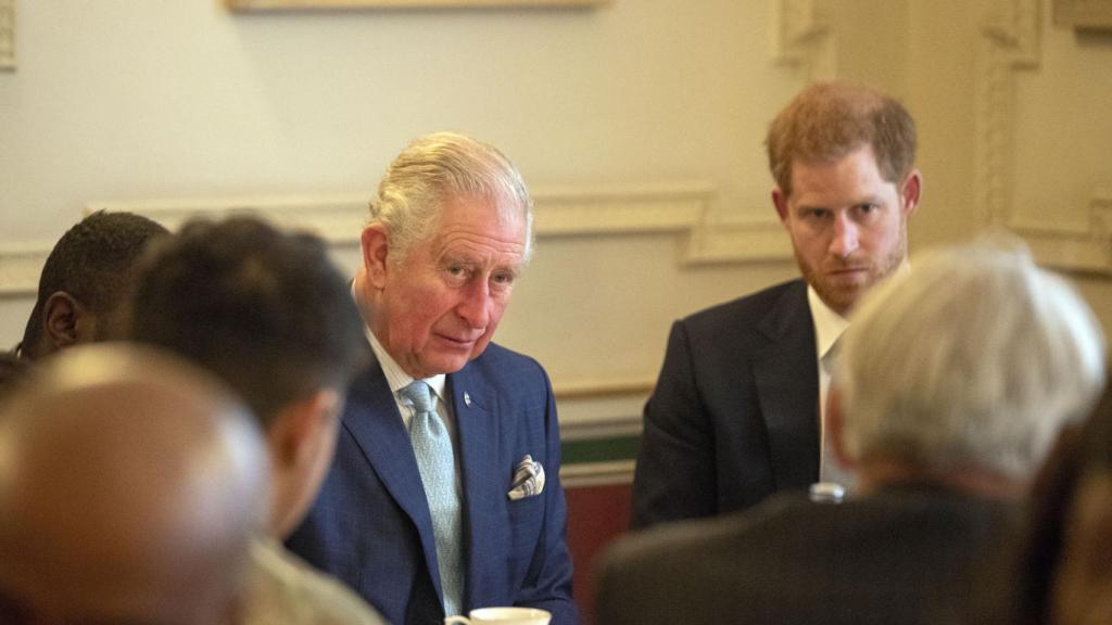 El rey Carlos III y su hijo Harry, en una imagen de 2018.