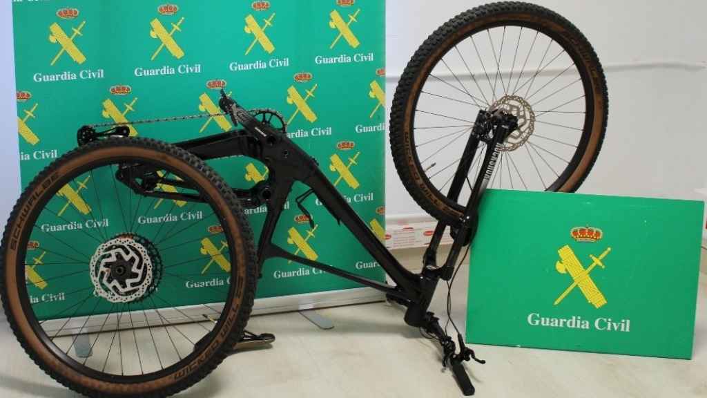 Imagen de la bicicleta de alta gama encontrada en Córdoba y robada en Almazán.