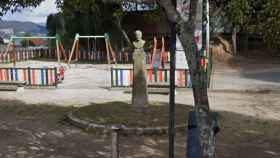 Busto de Gardel en el parque infantil de la Avenida de Buenos Aires.