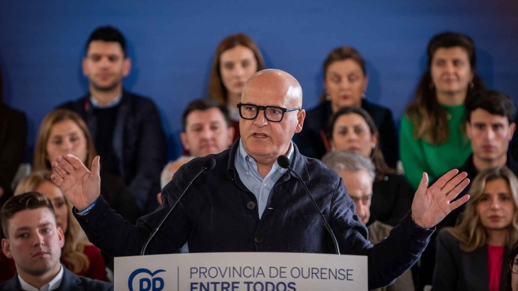 El presidente de la Diputación de Ourense, Manuel Baltar, interviene durante un acto del Partido Popular de Galicia