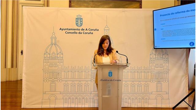 Inés Rey apoya la construcción de vivienda pública en los terrenos de Defensa en A Coruña