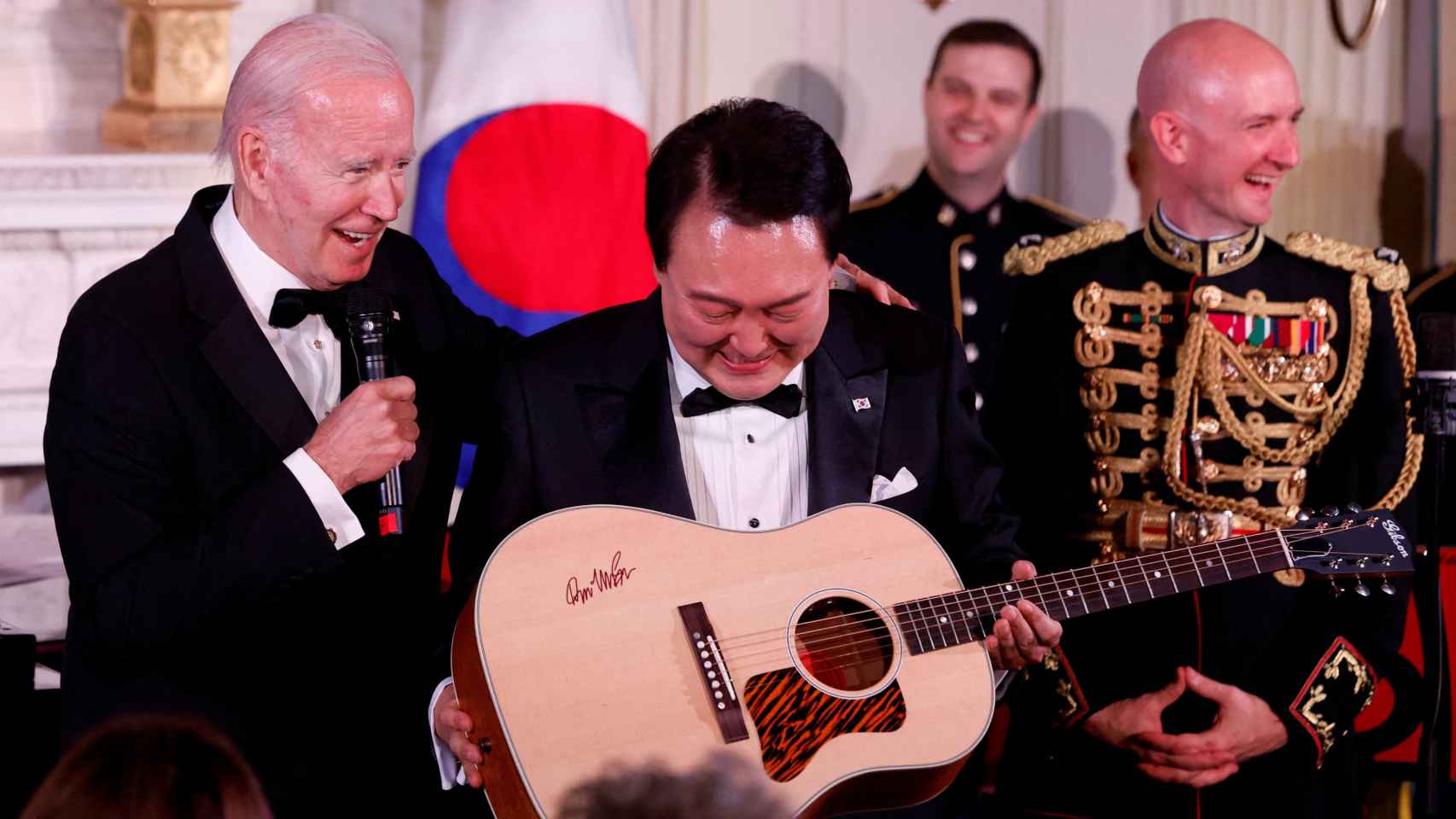 El presidente de EEUU Joe Biden recibe al presidente de Corea del Sur Yoon Suk Yeol.