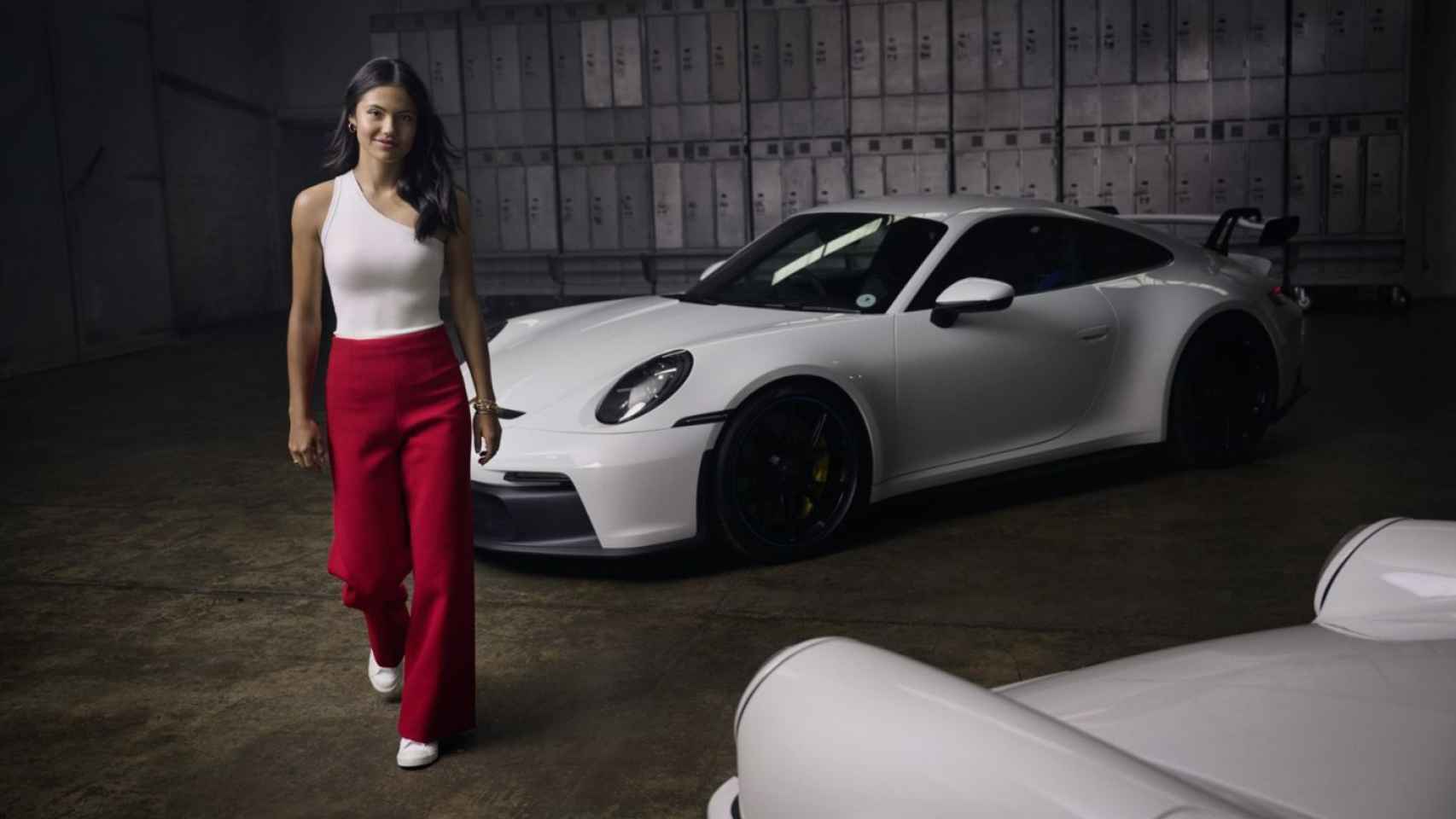 Emma Raducanu, en un anuncio de Porsche.