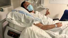 Óscar Puente, en su cama del hospital
