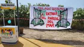 Manifestación de la asociación de vecinos Parque del Mar, Alicante.
