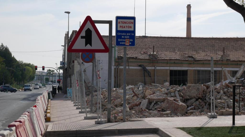 Así es parte del solar que se está derribando para la construcción del centro comercial en Crevillent.