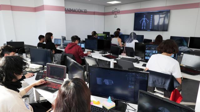 Alumnos en un aula de CCC, entidad que impartirá junto a la 'spin-off' Quanvia los estudios de computación cuántica en FP.