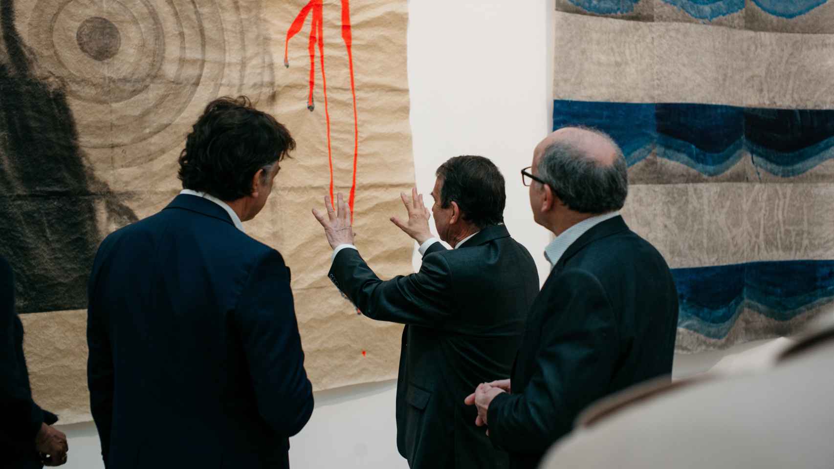 Abel Caballero, recorriendo el Museo de Arte Contemporáneo de Vigo.