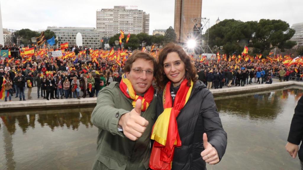 José Luis Martínez Almeida  e Isabel Díaz Ayuso.