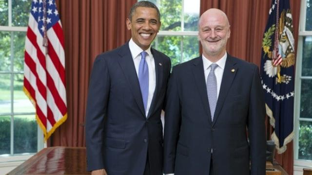 Ramón Gil-Casares, junto a Barack Obama, cuando era embajador de España en Estados Unidos.