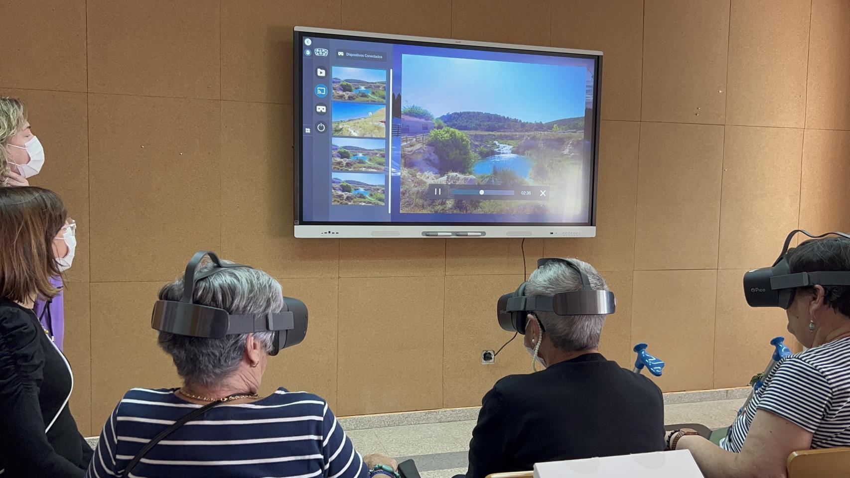 Una actividad de realidad virtual en una residencia de Castilla-La Mancha.