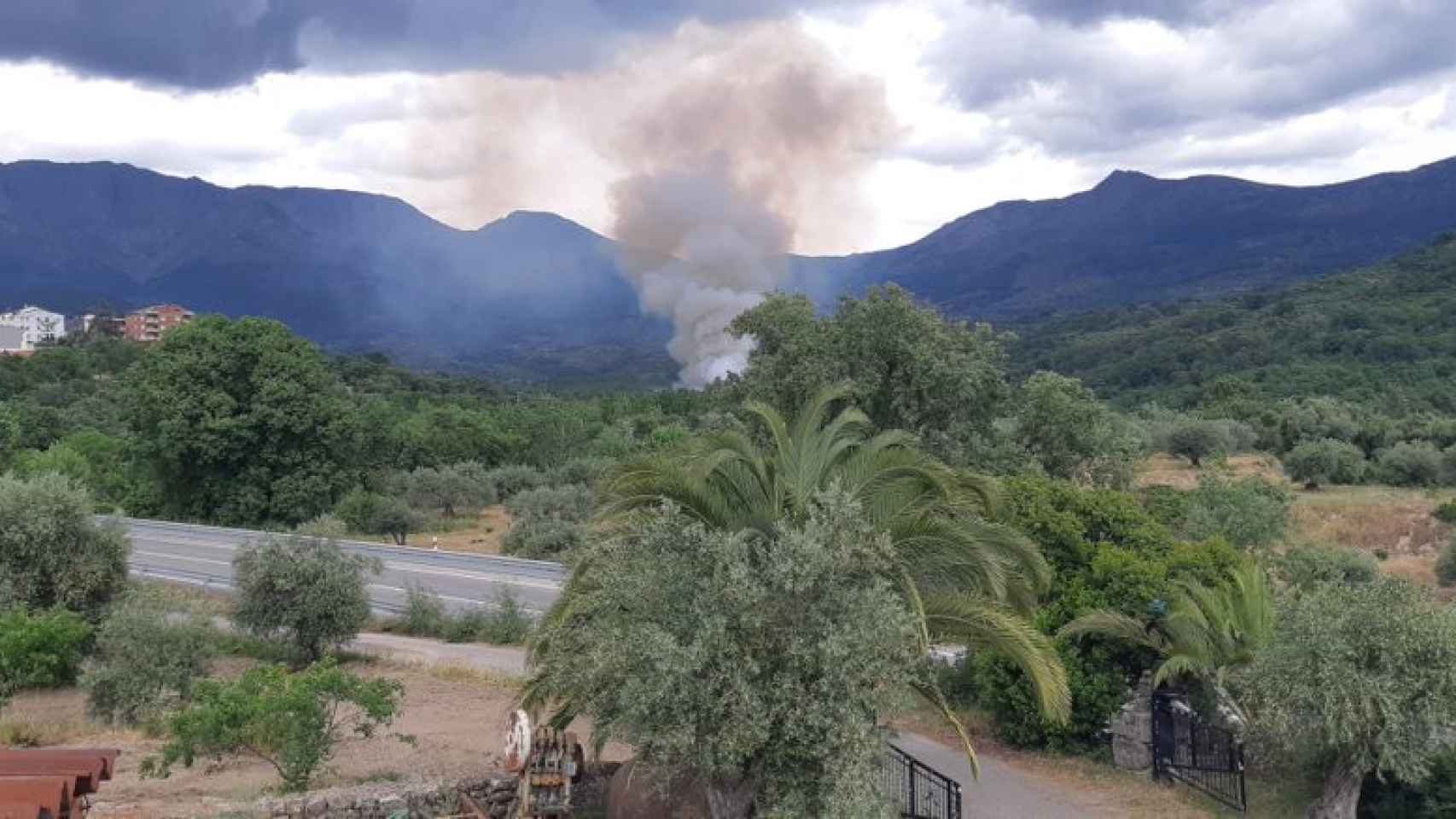 Imagen del incendio activo en Ávila
