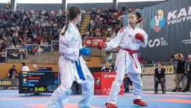 Dos karatekas durante la competición