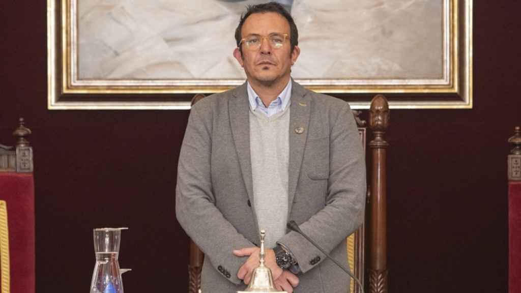 José María González 'Kichi', alcalde de Cádiz, durante un pleno del Ayuntamiento.