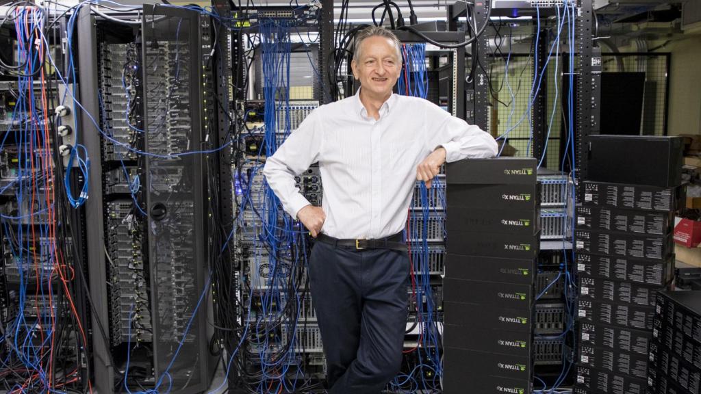 Geoffrey Hinton, en la habitación de servidores de la Universidad de Toronto.