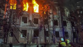 Un edificio de Mykolaiv, en Ucrania, tras ser atacado por Rusia.