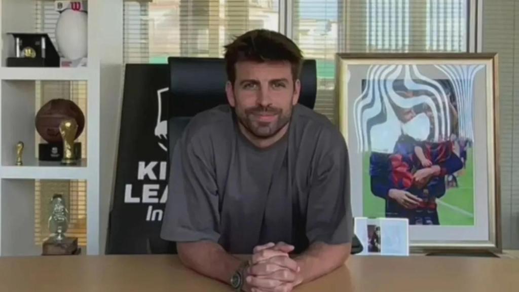 Gerard Piqué anunciando la compra de los derechos por parte de Mediaset España