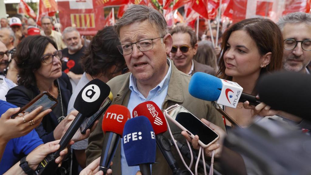 El presidente de la Generalitat, Ximo Puig, en una manifestación por el Día del Trabajo.