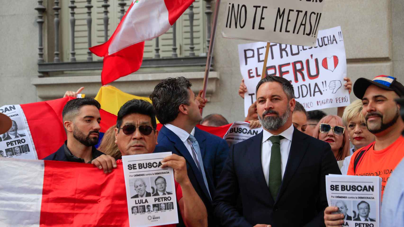 Santiago Abascal, en una protesta contra la visita del presidente de Colombia, Gustavo Petro, este miércoles, frente al Congreso.