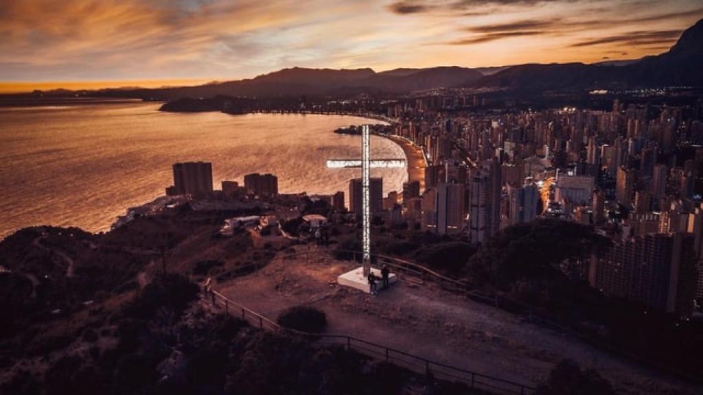 Varios pescadores en Benidorm, en una imagen histórica.