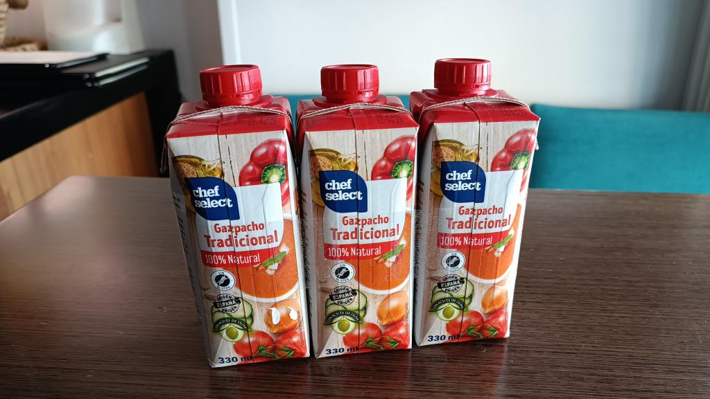 Los tres botes de gazpacho de Chef Select, la marca blanca de Lidl.