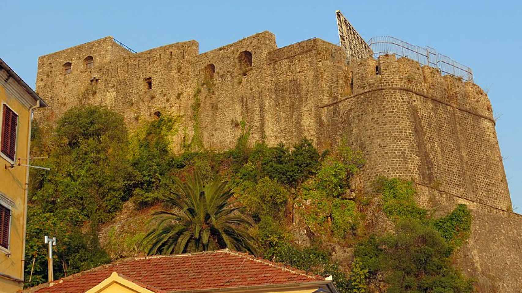 La fortaleza de Castelnuovo, en la actualidad