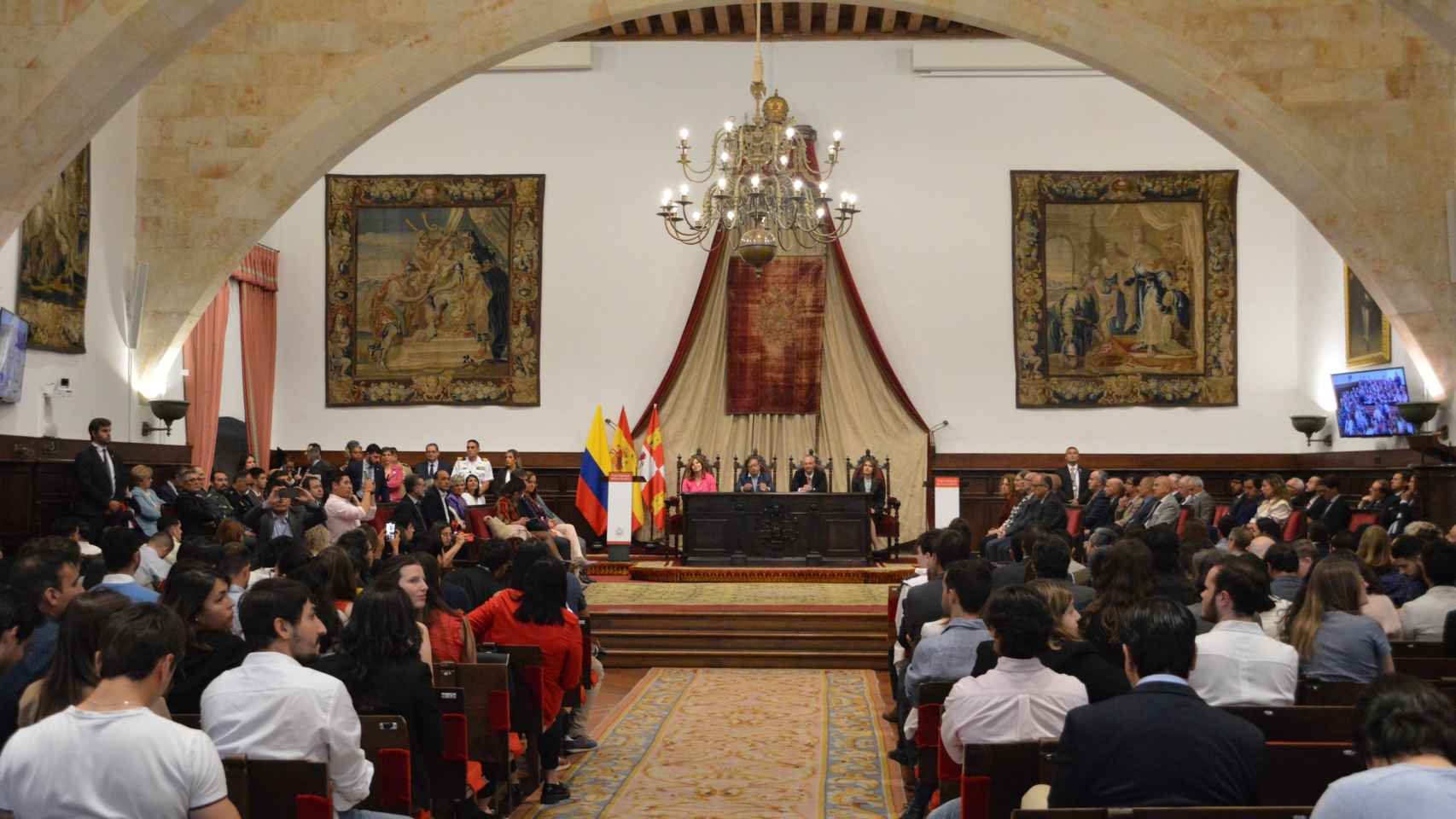Entrega de la Medalla de la Universidad de Salamanca a Gustavo Petro