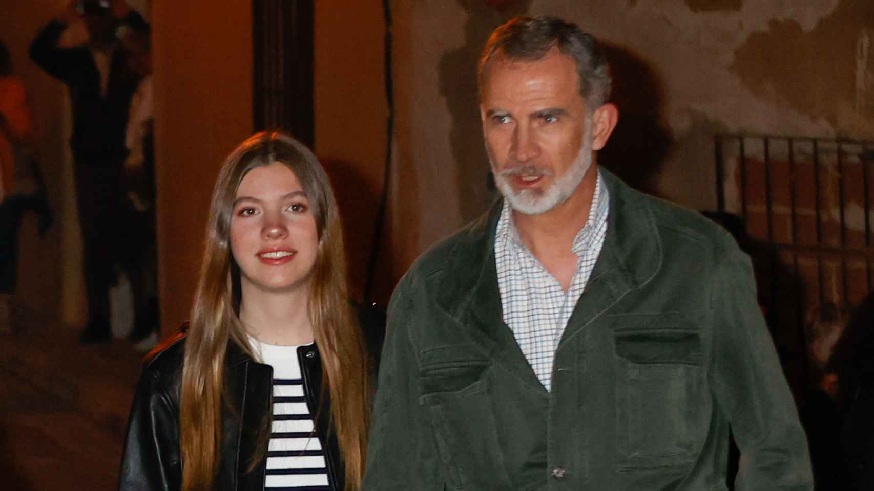 El rey de España, Felipe VI, junto a su hija Sofía, este pasado mes de abril, en Chinchón.