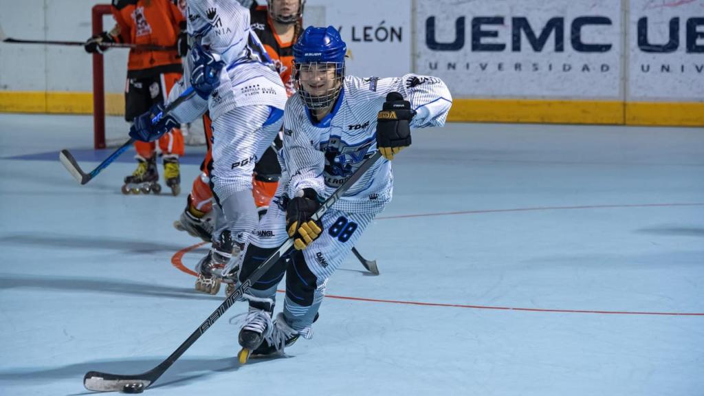 Olivia Monjas con la camiseta del CPLV
