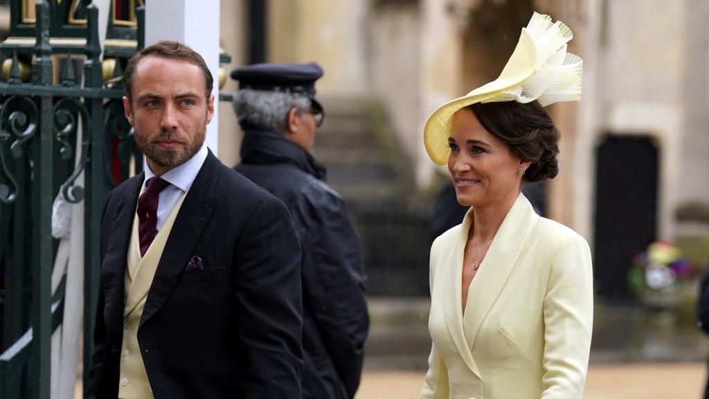 Pippa y James Middleton, durante la coronación de Carlos III el pasado mes de septiembre.