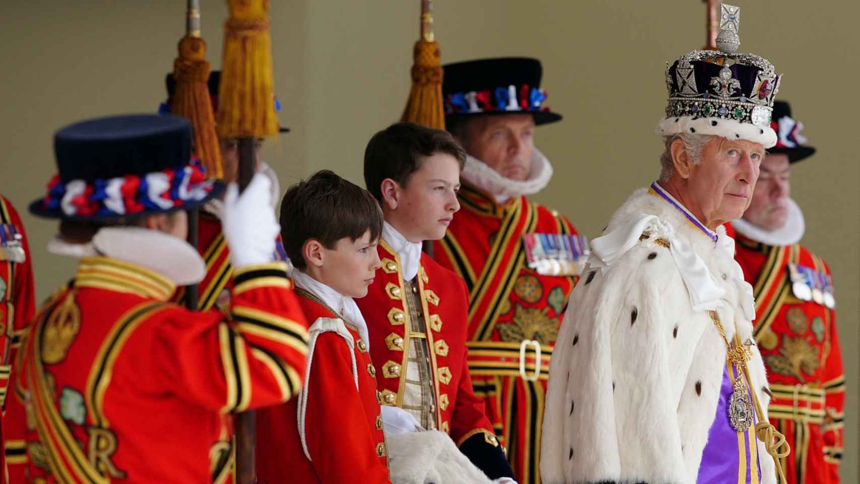 El rey Carlos III, en el Palacio de Buckingham.