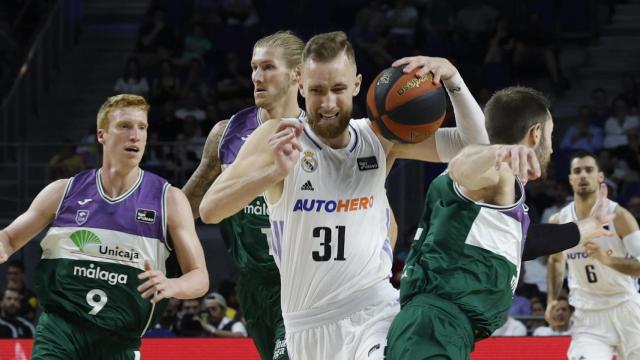 Dzanan Musa, durante el Real Madrid de Baloncesto - Unicaja de Málaga de la ACB 2022/2023