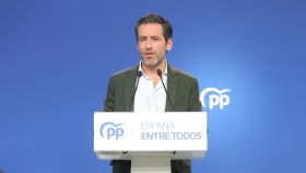 Borja Sémper, portavoz del PP, ofrece una rueda de prensa este lunes en la sede de su partido.