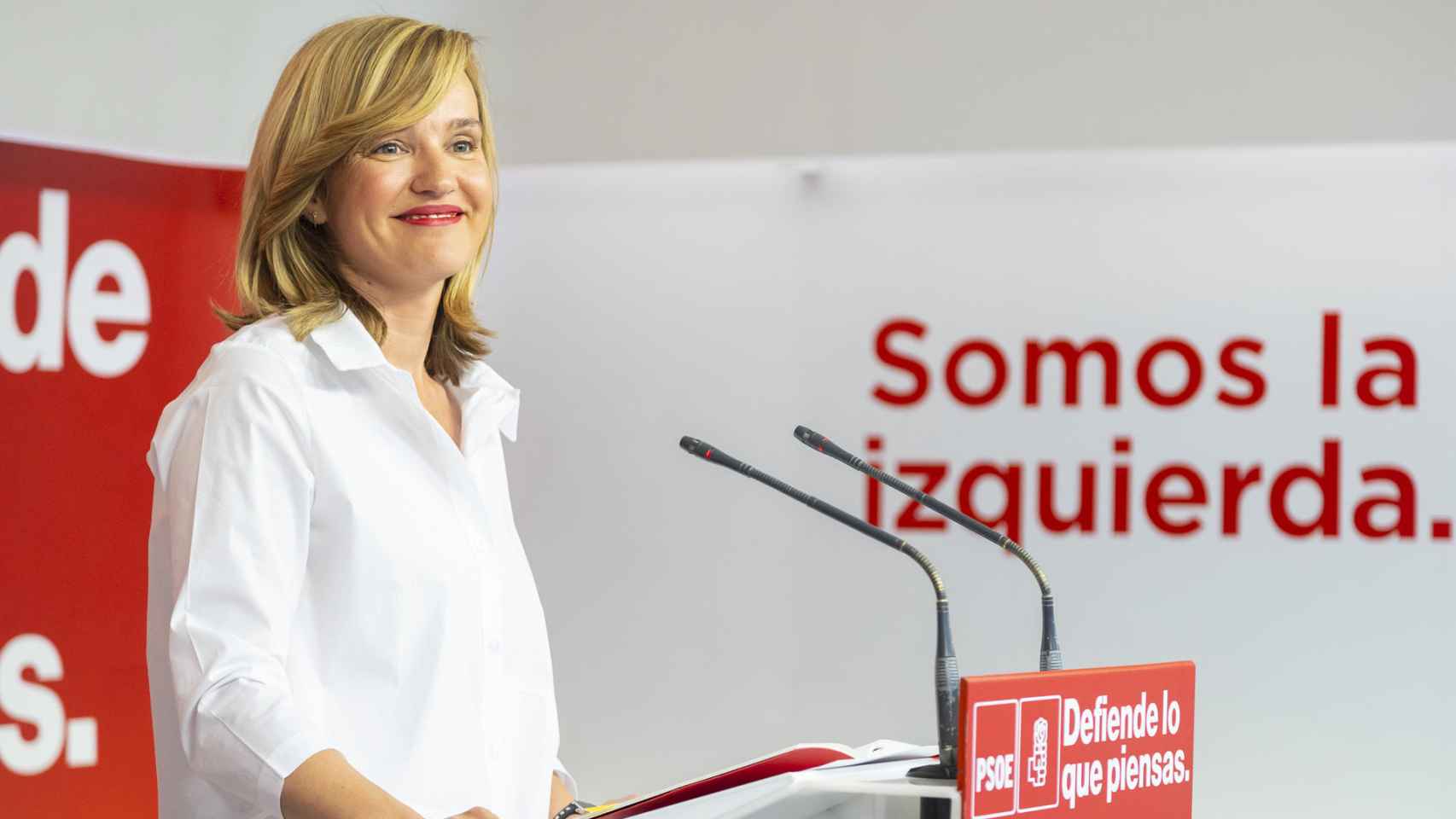 La portavoz del PSOE y ministra de Educación, Pilar Alegría, este lunes en la sede de Ferraz.