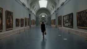 Galería central del Museo del Prado, en una imagen de la película 'La Restauración'.