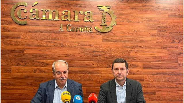 El presidente y el director de la Cámara de Comercio de A Coruña, Antonio Couceiro y Manuel Galdo