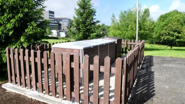 Cubos de compostaje en el campus sur