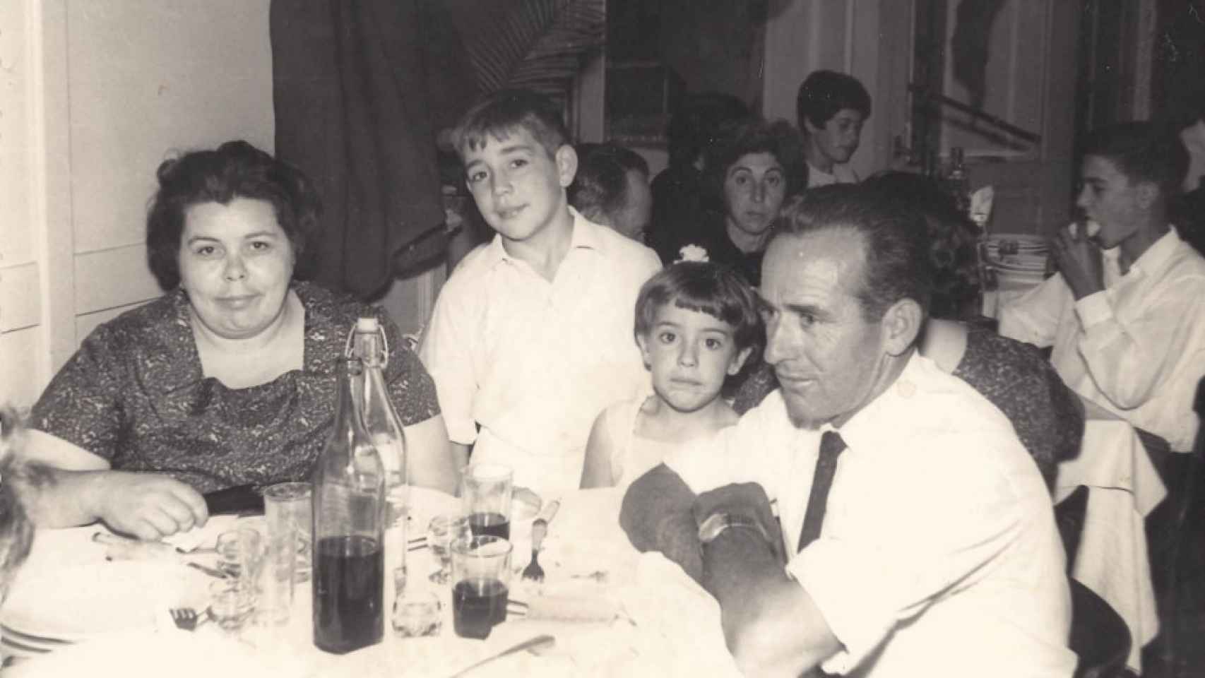 Cipriano García con su familia