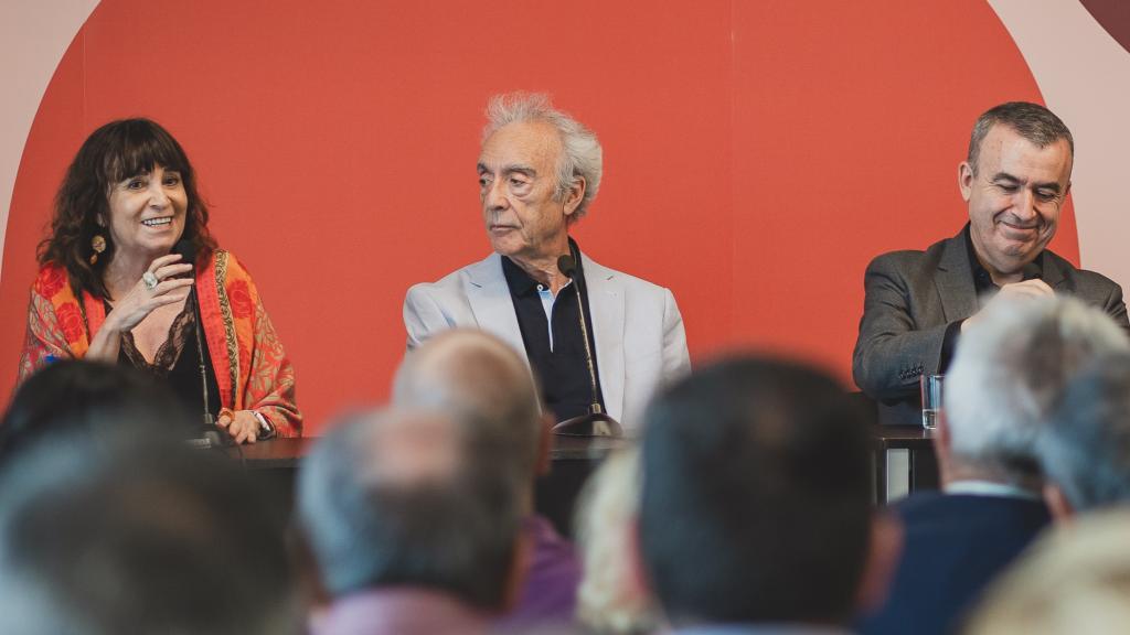 Rosa Montero, Juan José Millás, Lorenzo Silva y Nuria Azancot, ayer en Los Martes de El Cultural, en el Círculo de Bellas Artes de Madrid. Foto: Sara Fernández