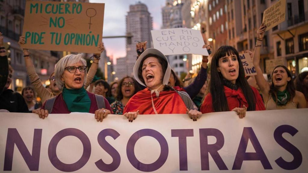 Una manifestación feminista en Gran Vía.