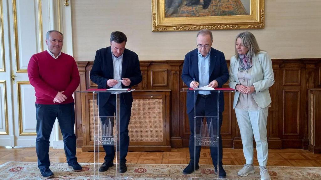 Firma del convenio para la Vía Verde de Santiago