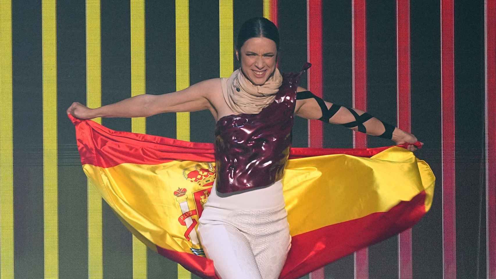 Blanca Paloma actúa durante el ensayo previo a la celebración del Festival de Eurovisión, el 12 de mayo, en Liverpool